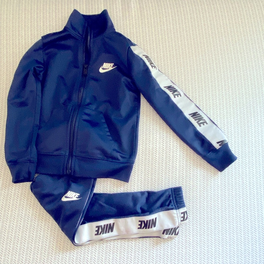 Nike track suit